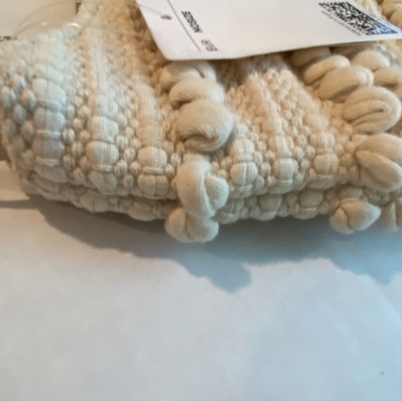 H&M Textured Cotton Weave Shoulder Bag - Picture 7 of 12